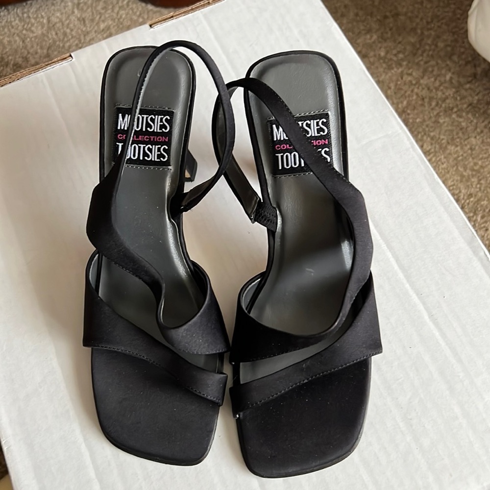 Mootsies Tootsies, high-heeled shoes
